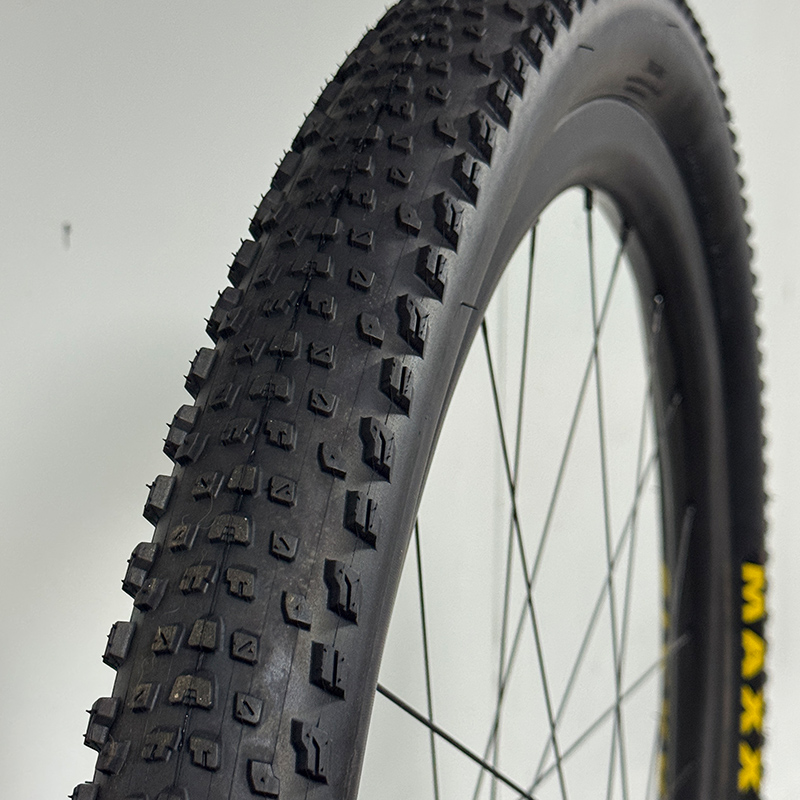 맥시스 29인치 산악자전거 타이어 29x2.25 29x - Mountain Biking Races 리뷰 및 가격